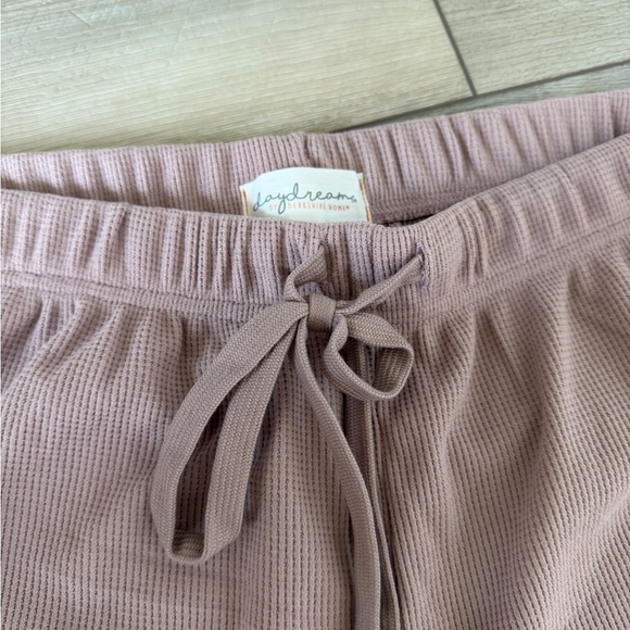 Daydream Mauve Lounge Set size large NWT - Picture 6 of 9